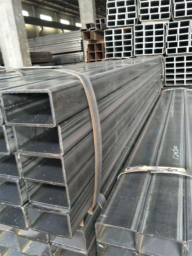内蒙古Q235B热镀锌方管 内蒙古Q235B热镀锌方管